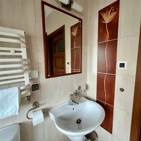 Agapella - Attic 550 M From The *