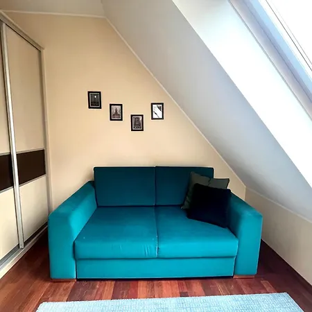 Agapella - Attic 550 M From The Lejlighed *