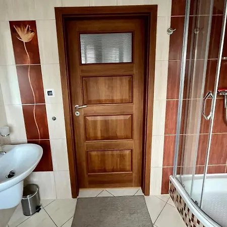 Agapella - Attic 550 M From The Апартаменты Сопот