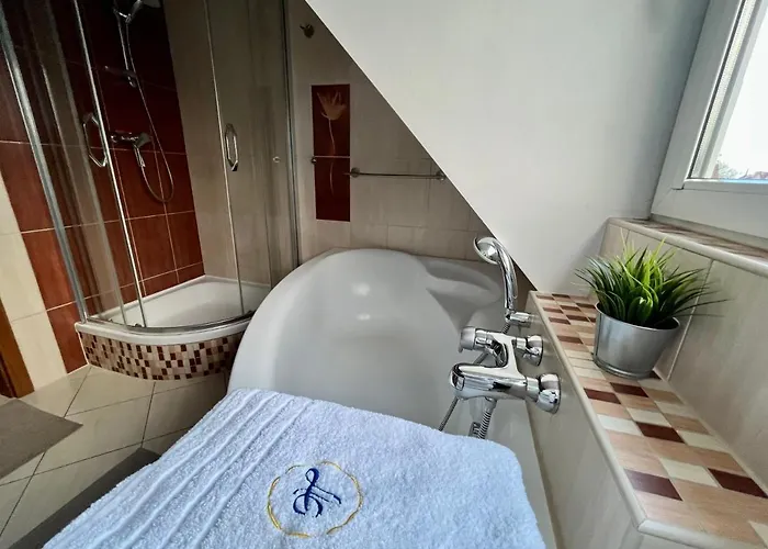 Agapella - Attic 550 M From The Sopot